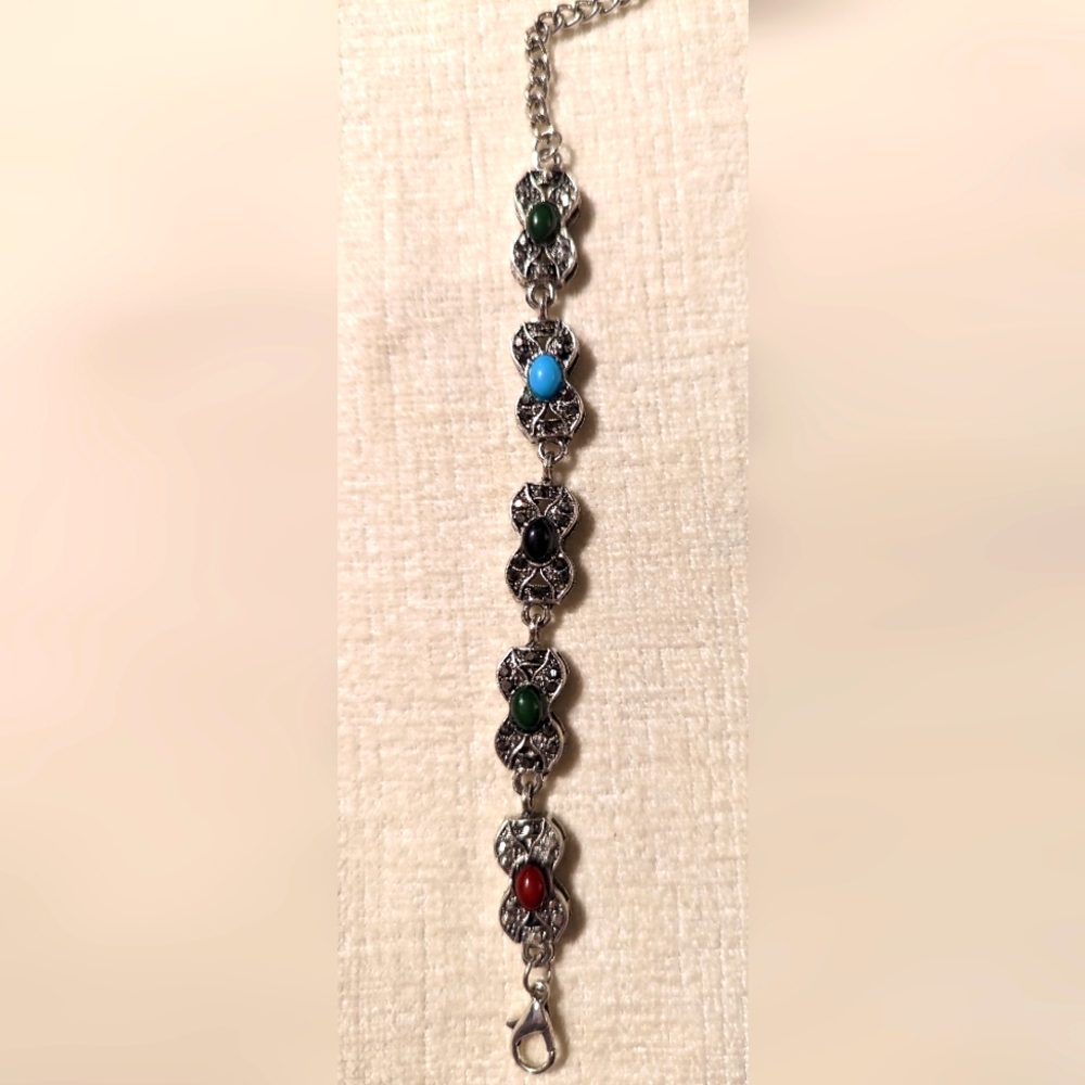 Vintage style bracelet
